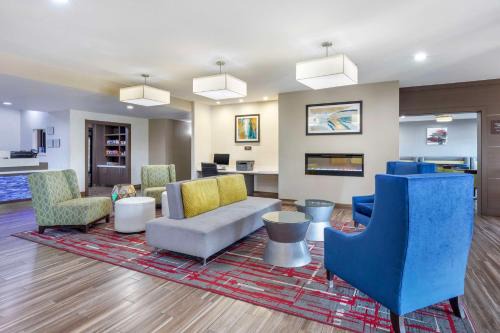 Best Western Plus Mansfield Inn & Suites