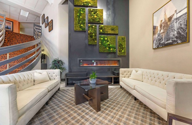 Best Western Plus Mill Creek Inn