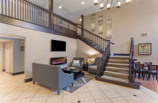 Best Western Plus Russellville Hotel & Suites