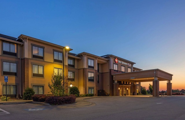 Best Western Plus Tuscumbia Muscle Shoals Hotel and Suites
