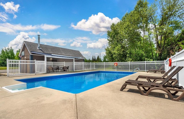 Best Western Smiths Falls Hotel