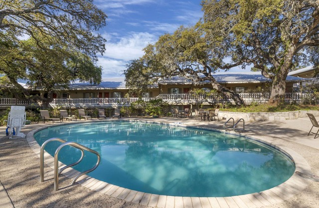 Best Western Sunday House Inn