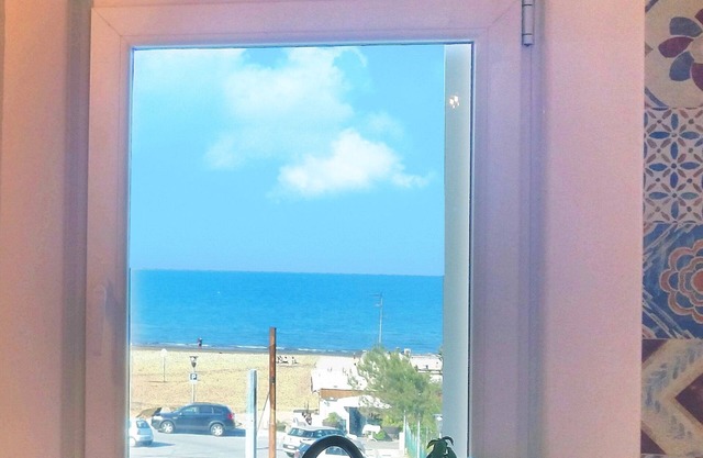 Bettina's Flat "Wonderful sight on Riccione sea"