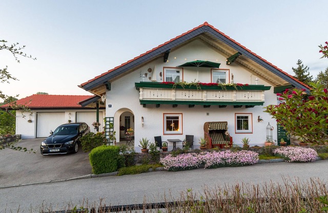 Between Chiemsee and Salzburg - Here I am human - here it may be me