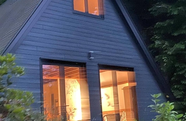 Between land and sea, an unusual cottage in a rural setting