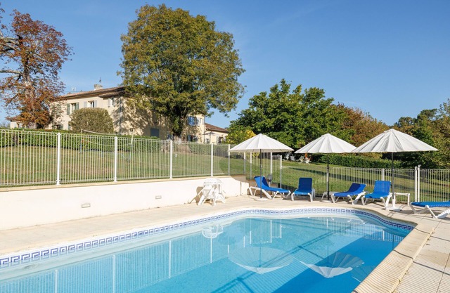 Between Sky and Foliage – Cottage with Private Pool