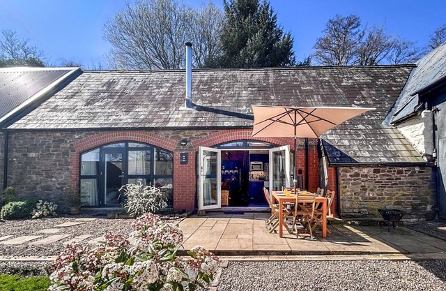 Beudy'r Gamlas - Two Bedroom House, Sleeps 4