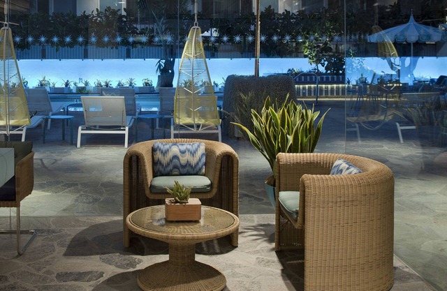Beverly Laurel Hotel at West Hollywood