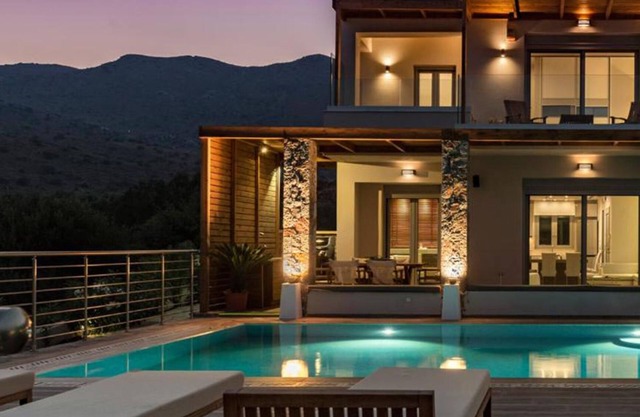 BH115 - R - Villa Elounda
