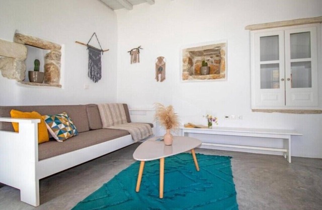 BH922 - C - Apartment Naxos