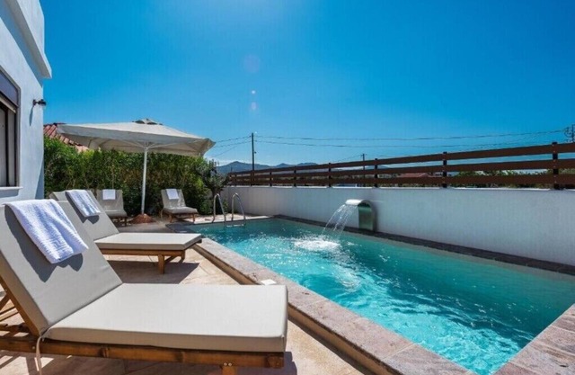 BH939 - C - Villa Aigina