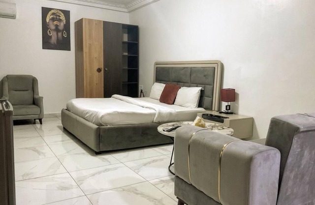 BI HOTEL 1