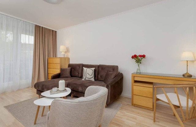 !Biała 7A | Comprehensive Apartment | Balcony