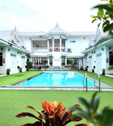 Bianco House Resort