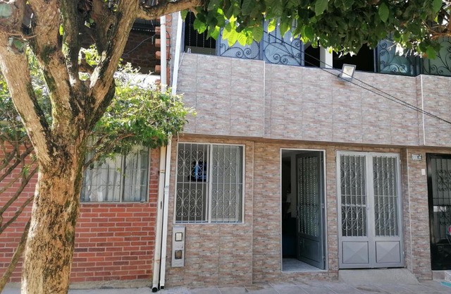 Bienvenido a tu segundo hogar a dos cuadras del centro recreaciónal lagos club comfatolima