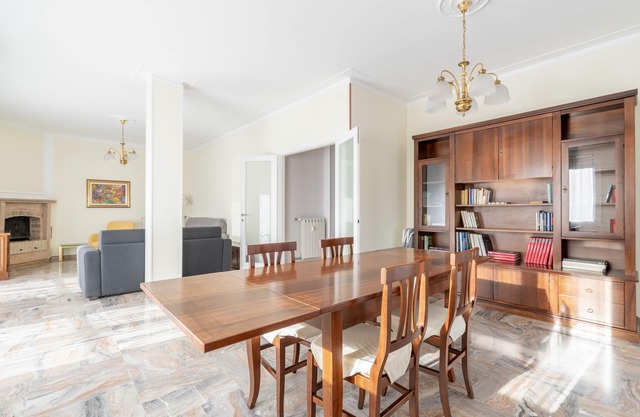 Big bright apartment for max. 8 people with 4 bedrooms and 2 bathrooms