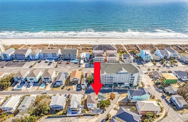 Big Dog Friendly*1 blk to beach*Outdoor Shower