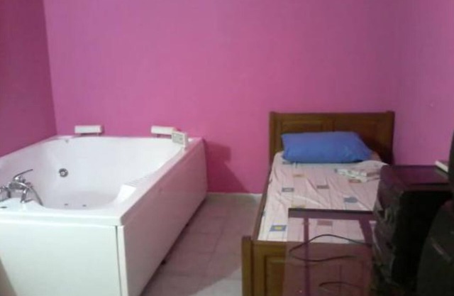 BIG FLOOR IN MAROUSI WITH JACUZZI