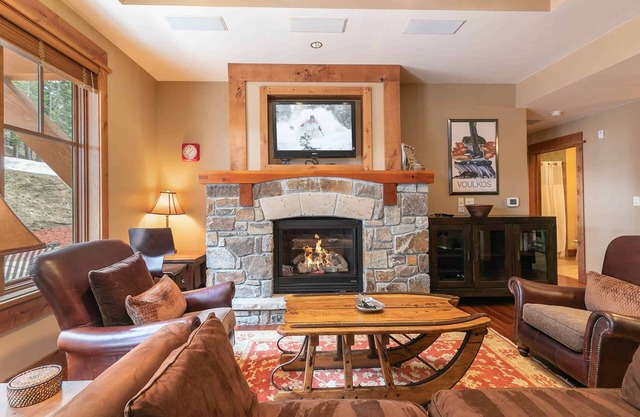 Big Horn Lodge 208 - Luxury, Slopeside at Village