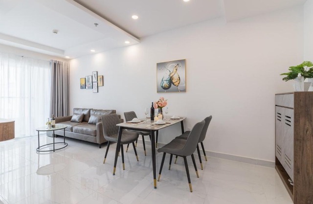 Big Promo 20% Luxury 2BR Apt - City Skyline View- Hot