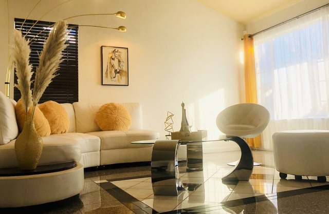 BIG PROMO❤️5⭐️20min→DT ⭐️Fireplaces⭐️Game Room⭐️4TV’s⭐️Fast Wifi⚡️Self-Checkin