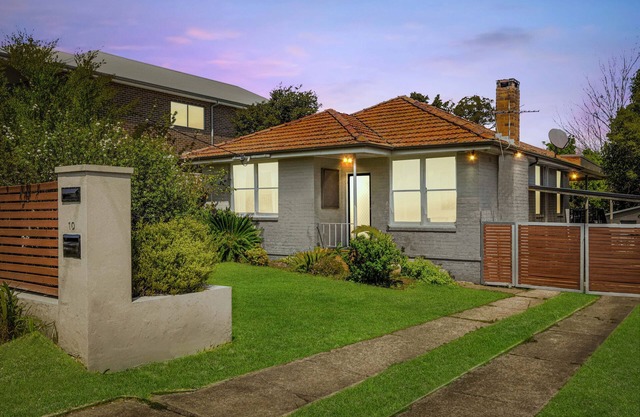 Big Stylish 3 bed house with Free Parking