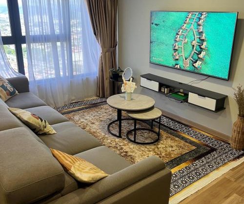 Big TV &sofa kids play area Arte Cheras 4bed8pax