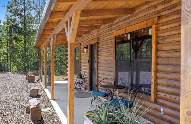 Bigfoot Bluff Cabin in Kiamichi Mountains