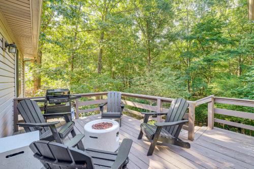 Bike, Golf, Swim Modern Bella Vista Home with Deck!