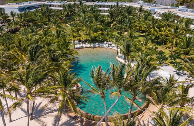 Billionaire Resort & Retreat