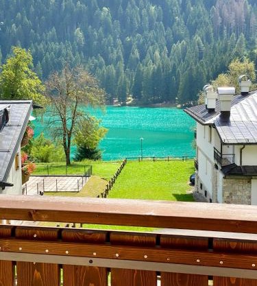 Bilocale vista lago