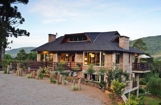Bina's Haus Pousada, Cafeteria e Atelier