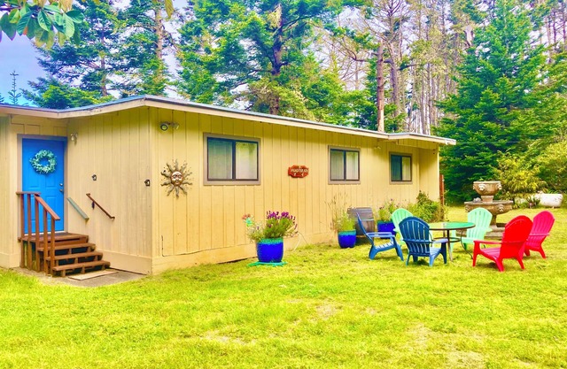 Bird Lover's Paradise ~ Meadowlark House on Mendocino Coast Nature Preserve