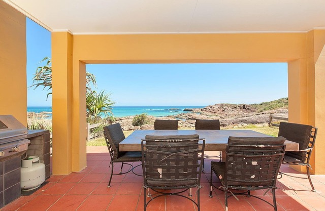 Birubi Point Anna Bay 17A - Oceanfront holiday home