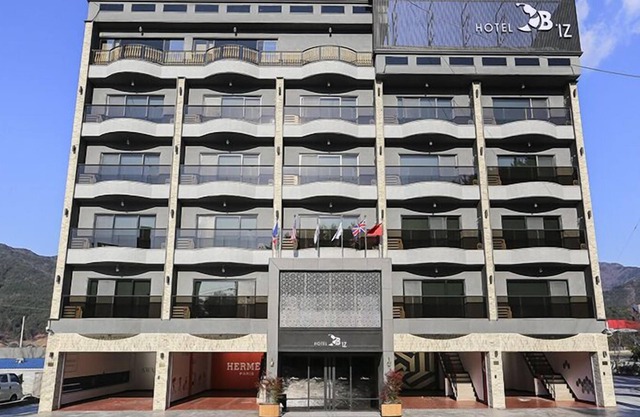 Biz Hotel