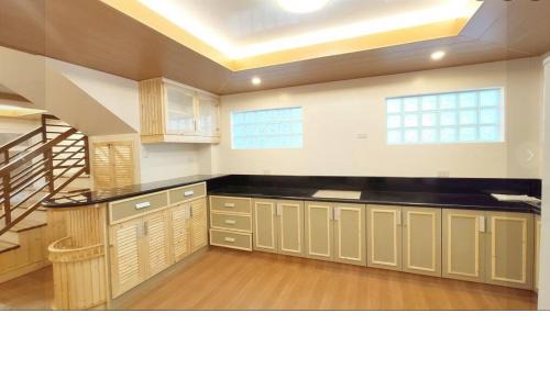 BL&BU Baguio Holiday Apartment