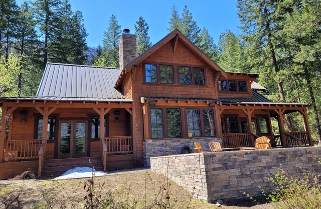 Black Bear Lodge-Mazama, WA, on the Ski Trail, Access to Community Pool&Hot Tub