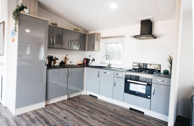 Black Bull 14 - a lodge that sleeps 8 guests in 2 bedrooms