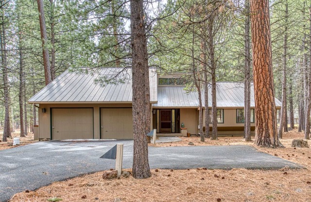 Black Butte Ranch Glaze Meadow 341