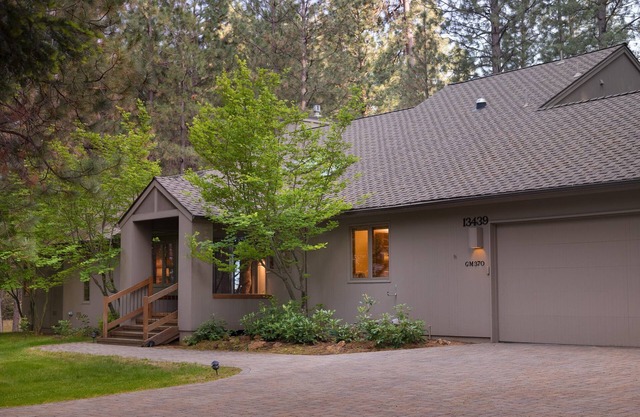 Black Butte Ranch Glaze Meadow 370
