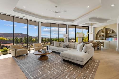 Black Desert Retreat home