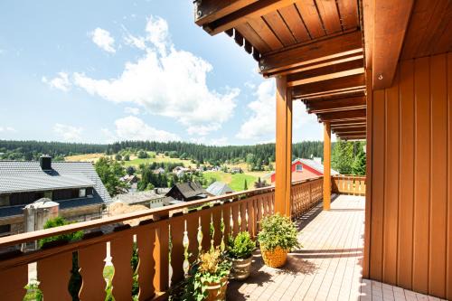 Black Forest Holidays - Auerhahn - Schwarz Wald
