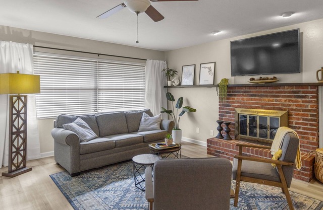 Black Oaks Abode - minutes from UF, Shands & NF