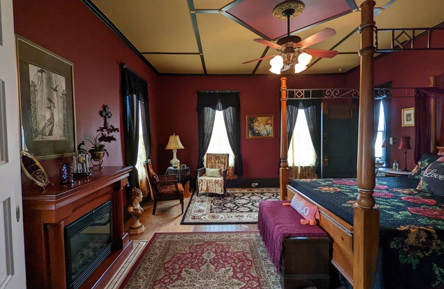 Black Orchid Suite