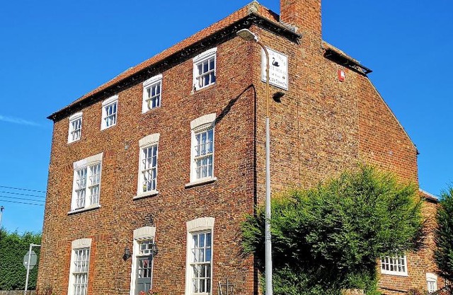 Black Swan Guest House