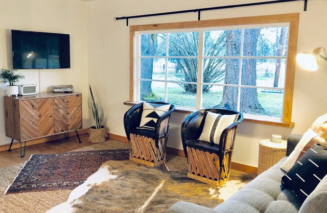 Blackbird Farmhouse - Bellingham, WA