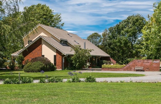 Blenheim's best kept secret-Exclusive B&B vineyard lodge