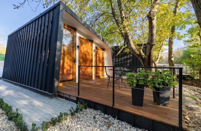 Blisku do Gradot Riverfront Cabins