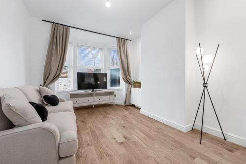 Blissful Breaks Near Old Trafford Stadium