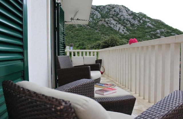 Blossom apartment with amazing view Duba Peljeska